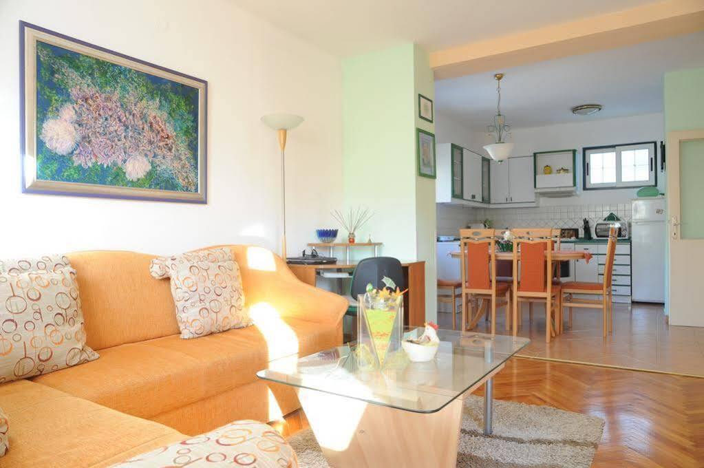 Apartment In زادار المظهر الخارجي الصورة